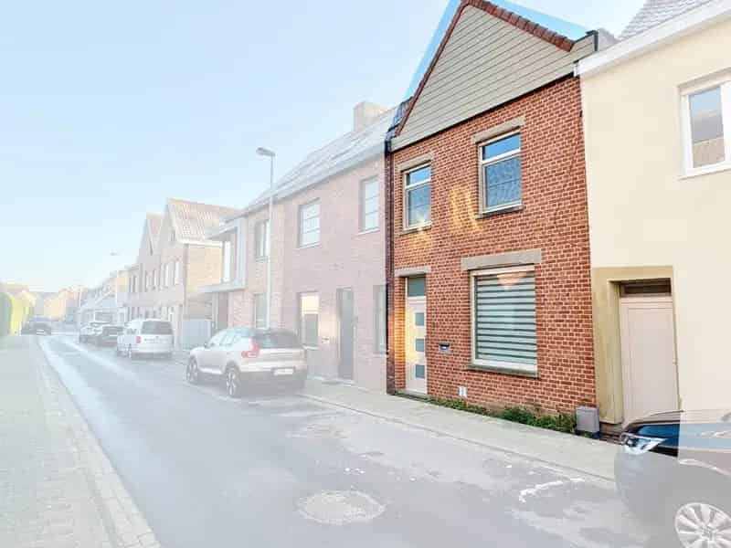 Centraal Gelegen Woning met Uitweg