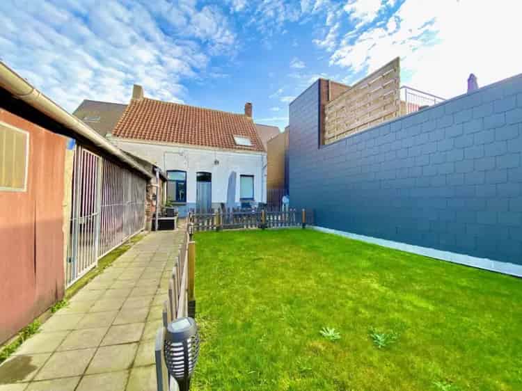 Huis te Koop in Ertvelde: Starterwoning of Verhuurwoning