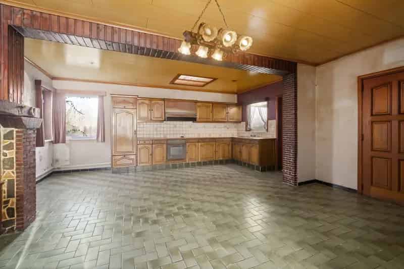 Ruime woning 3 slaapkamers grote tuin Letterhoutem