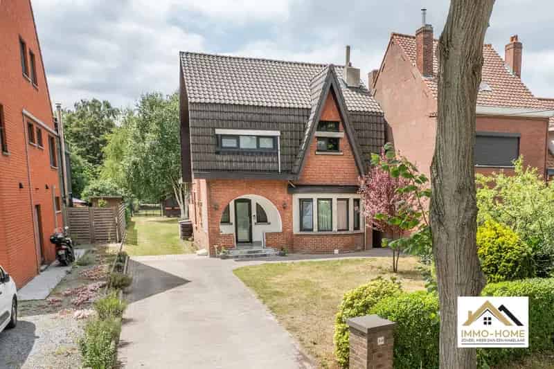 Huis te koop Oostakker: Gerenoveerde vrijstaande woning