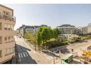 Appartement te koop Elsene 150m	 3 slaapkamers Terras