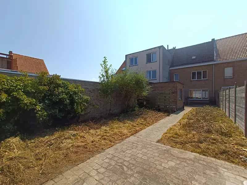Huis te Koop Heist - Instapklaar 3 Slaapkamers Grote Tuin