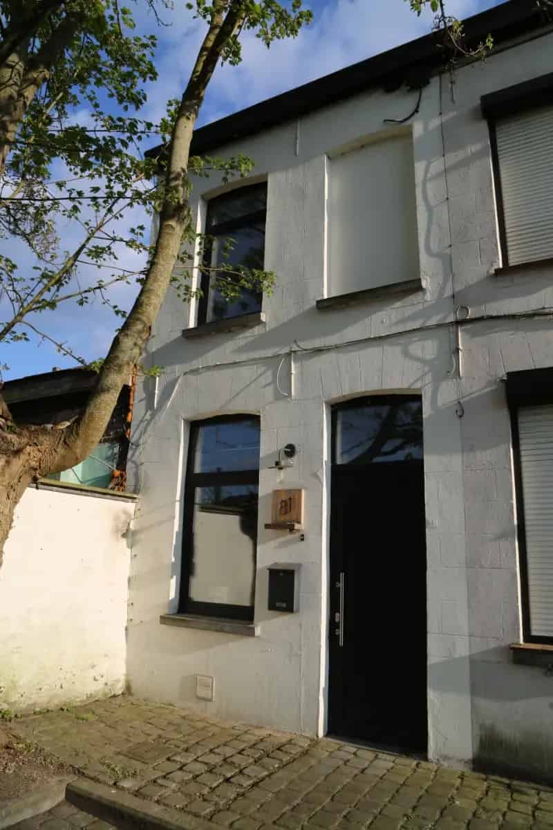 Huis te koop: Gerenoveerd beluikhuisje met zonnepanelen