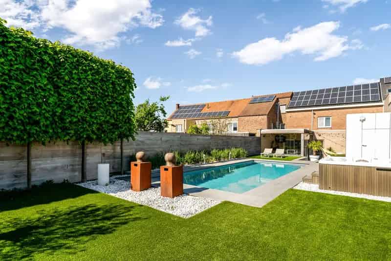 Exclusieve woning met zwembad en tuin