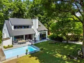 Villa te koop Sint Pieters Woluwe - Ruime gezinswoning met zwembad