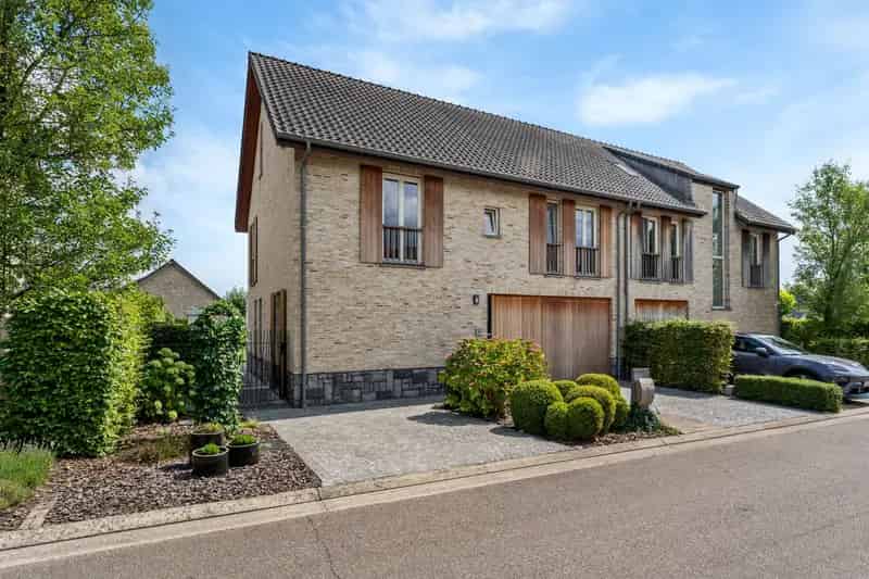 Huis te huur Sint-Lambrechts-Herk: 4 slaapkamers, 2 badkamers, 254m²