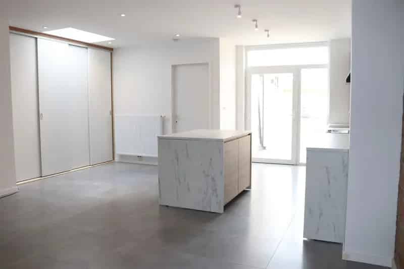 Gelijkvloersappartement 1 slaapkamer terras te huur