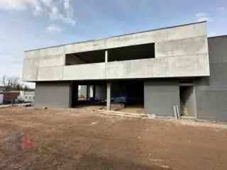 KMO Unit te Koop Moeskroen 331m² + 190m² Kantoor