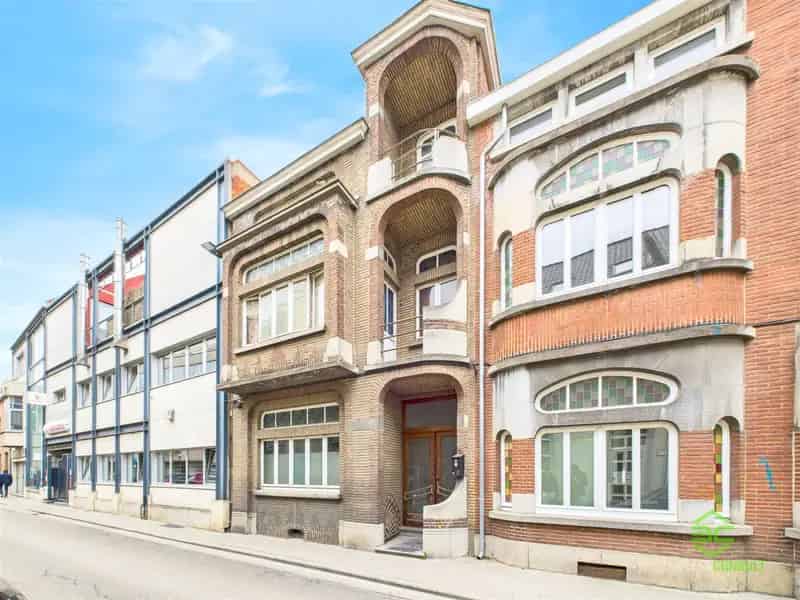 Ruime Stadswoning 4 Slaapkamers Te Renoveren Centrum