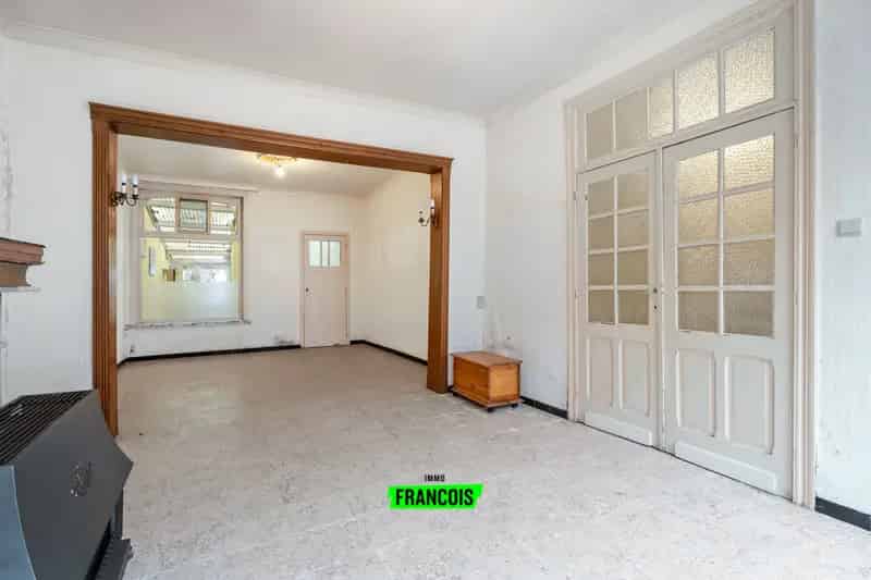 Te renoveren woning met werkplaats en garage Diksmuide