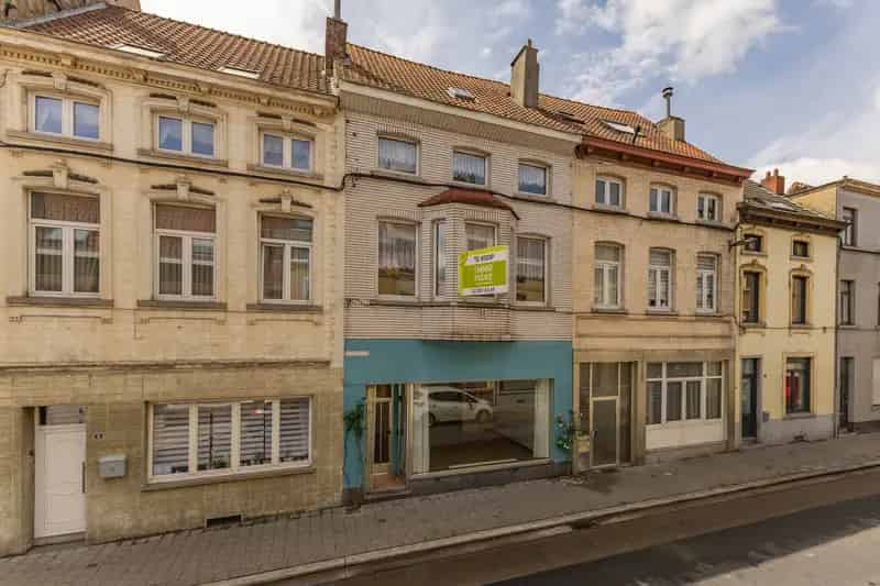 Huis te huur met 4 slaapkamers en veel ruimte