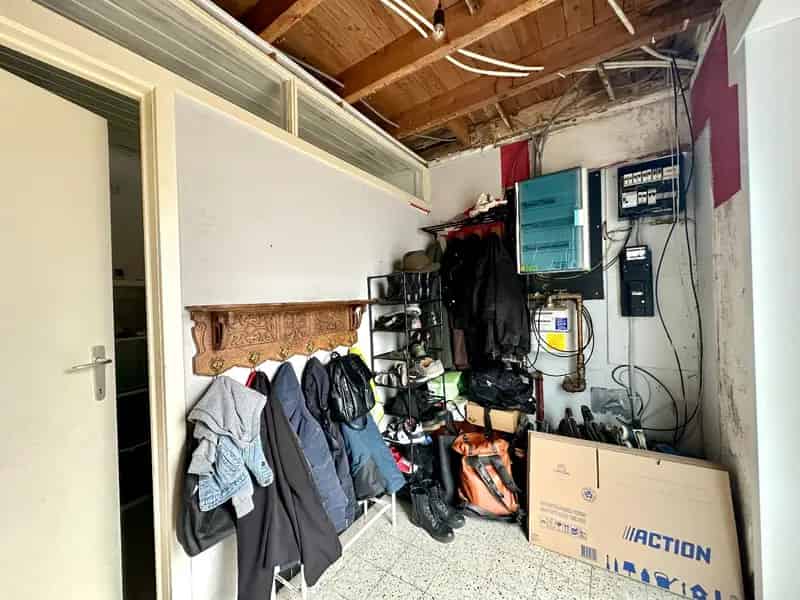 Ruime gezinswoning te Eernegem met 3-4 slaapkamers en dubbele garage