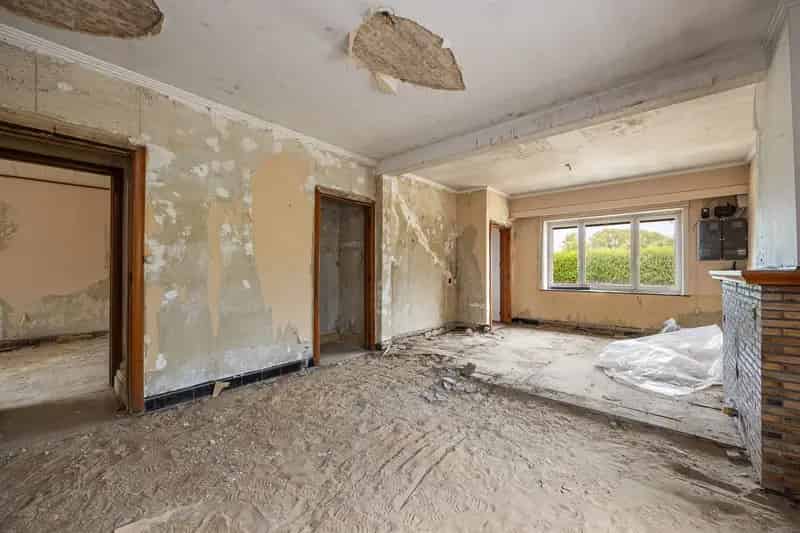 Huis te koop Itegem: Renovatieproject 4683m²