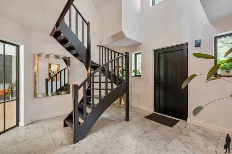 Huis te koop Kapellenbos: Luxe villa met zwemspa