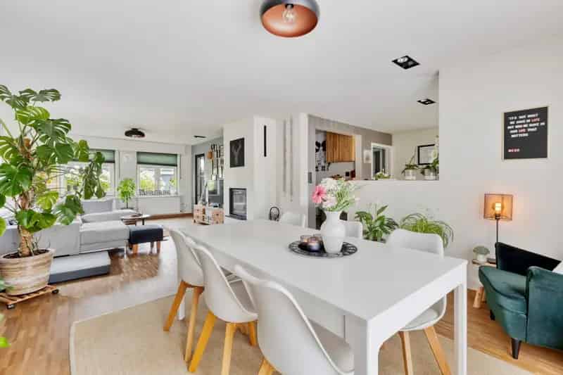 Charmante woning 4 slaapkamers zwembad 942m2