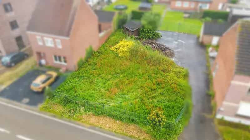 Bouwgrond 25 are Halfopen Bebouwing Rustige Omgeving