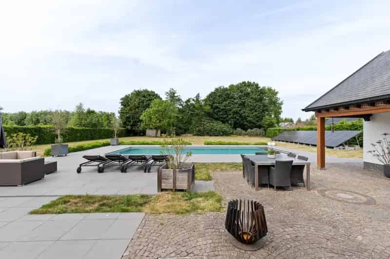 Landelijke Villa te Koop in Belzele