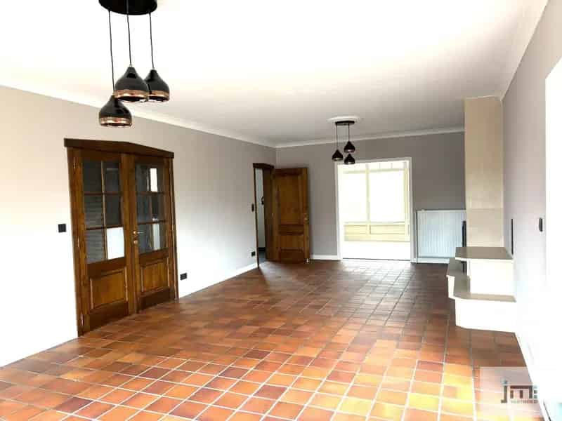 Ruime Open Bebouwing Met Tuin En Garage
