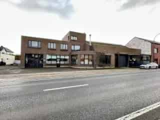 Handelspand met 8 slaapkamers te koop Tongeren