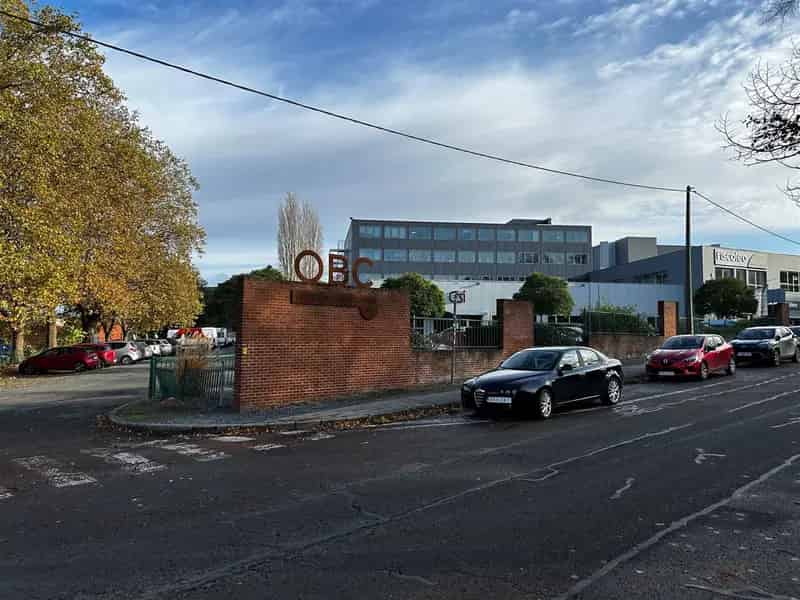 BINCHE 101 Kantoren 261m² te Koop