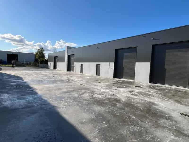 300m2 Bedrijfshal te Huur