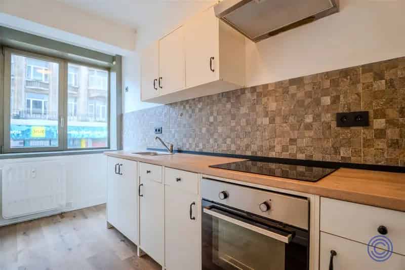 Antwerpen Centrum: Ruim 2 Slaapkamers Appartement 94m² te Huur