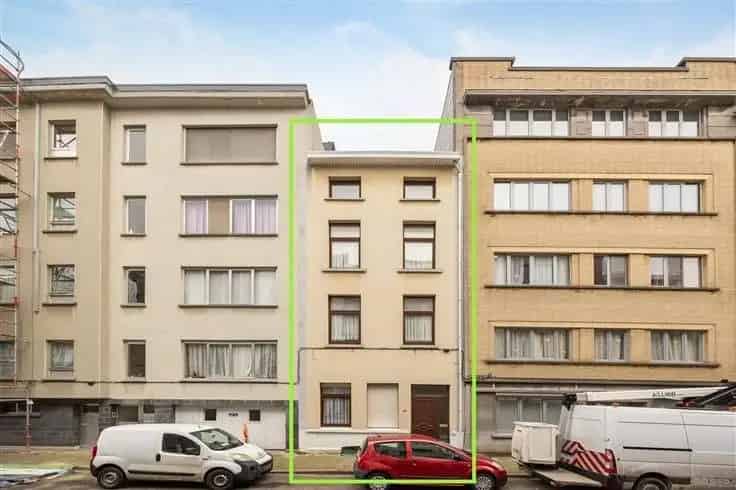 Ruime gezinswoning 7 slaapkamers Antwerpen