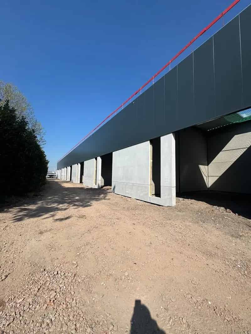 Nieuwbouw KMO Toonzaal 6 staanplaatsen
