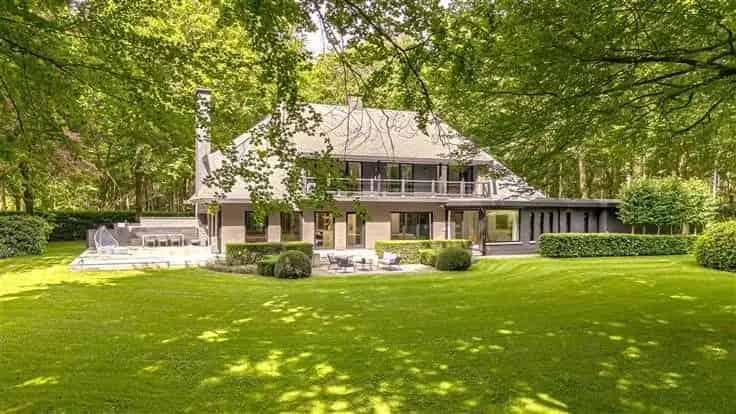 Luxe Villa te Koop Kapellen - 2 ha Grond - Zwembad - Domotica