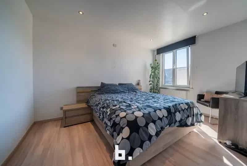 Ruime woning Sint Andries met garage en tuin 464m2