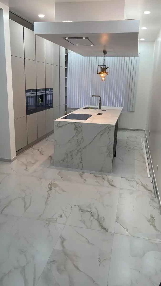 Gezinswoning te huur Anderlecht 4 slaapkamers gerenoveerd