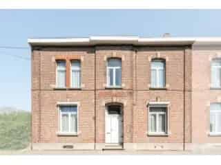 Herenhuis te koop Ghislenghien - Ruime woning met potentieel