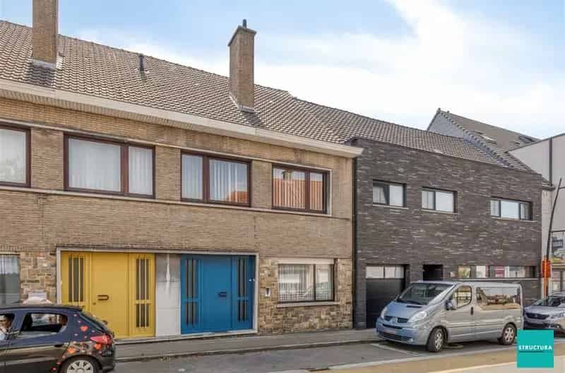 3 Slaapkamer Huis te renoveren Erembodegem