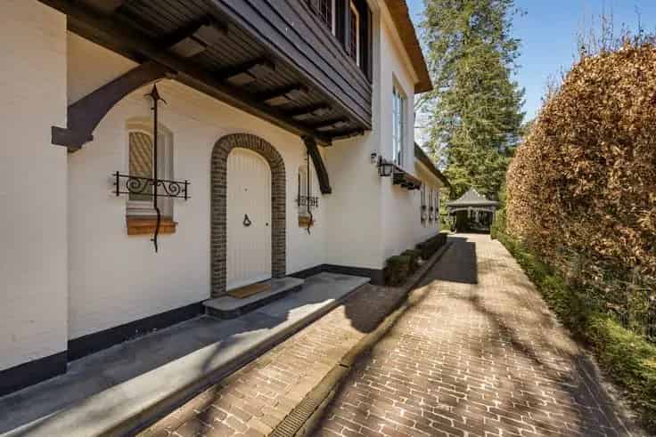 Charmante Villa Te Koop met 4 slaapkamers in Vriesdonk