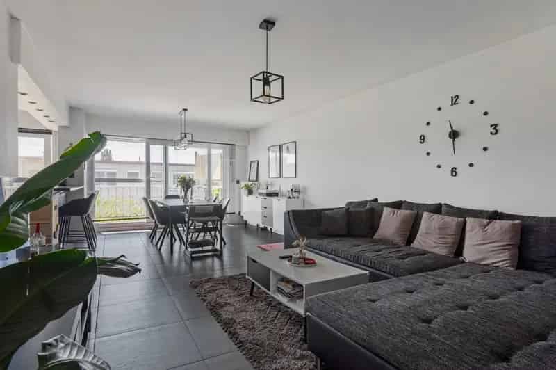 Ruim Appartement 2 slaapkamers Stabroek Centrum Garage Terras
