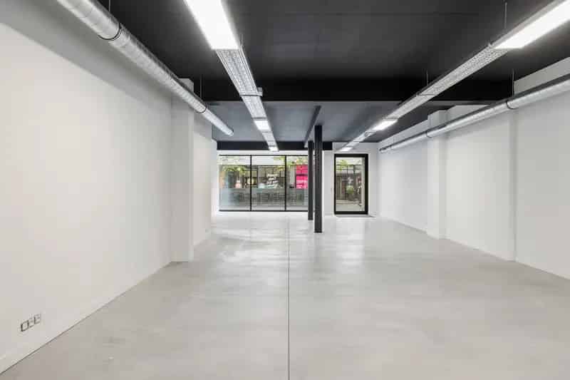 Lichtrijke Handelsruimte Stationsstraat Nieuwbouw