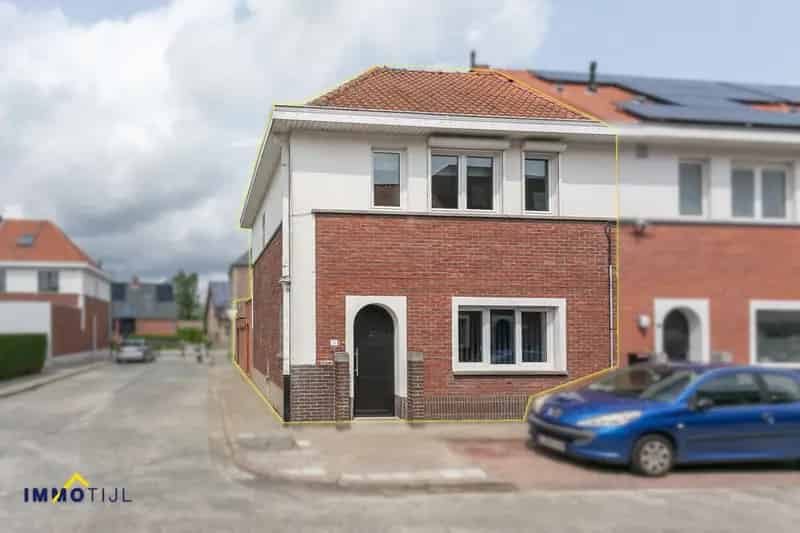 Instapklare woning met garage te Sint-Amands