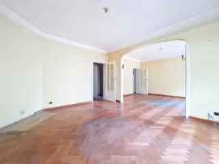Appartement te Koop Etterbeek 3 Slaapkamers 119m2 Balkon Kelder
