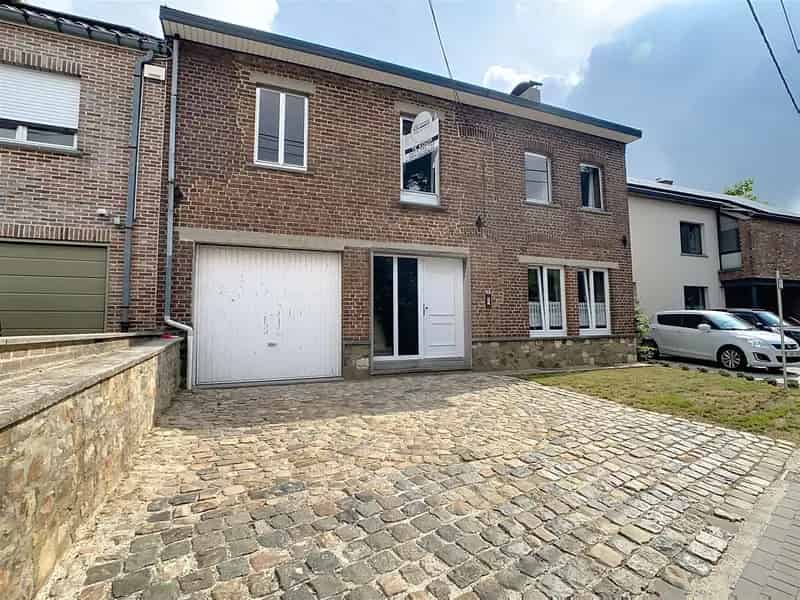 Charmante woning 4 slaapkamers garage terras tuin 4a 60ca