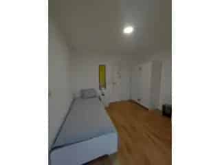 Appartement in medehuur Monceau-sur-Sambre 9 slaapkamers