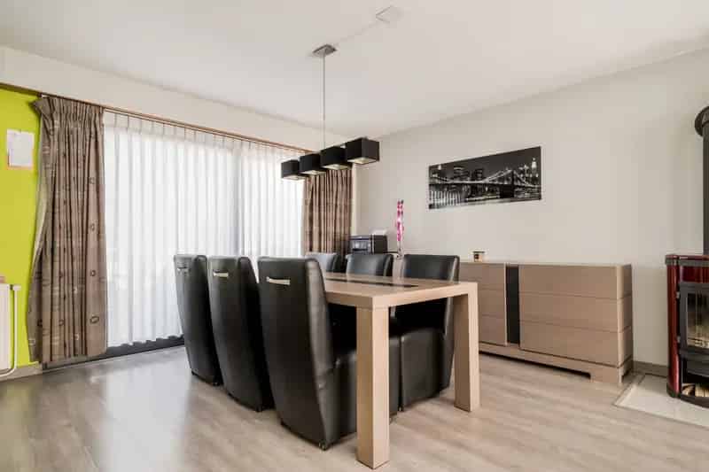 Huis te koop Hobokense Polders: Instapklare Bel-etage met Tuin