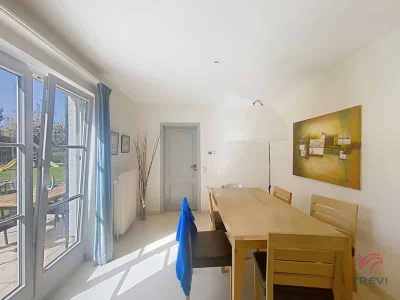 Huis te huur Braine l Alleud 4 slaapkamers 2 badkamers