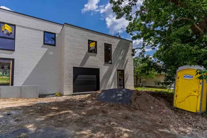 Huis te koop in Nederhasselt