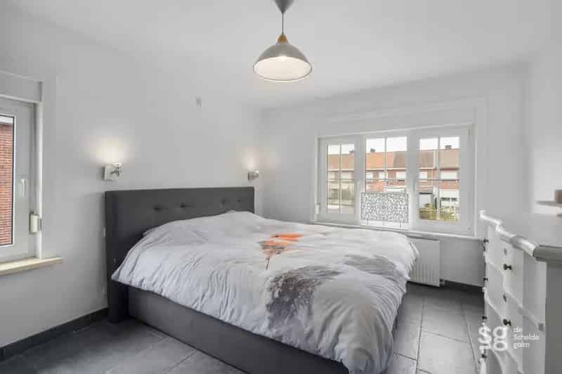 Huis te koop Deinze: 3 slaapkamers, zonnige tuin