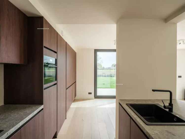 Woning te koop Hansbeke 4 slaapkamers gerenoveerd