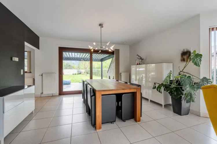 Open Bebouwing met Tuin Volledige Aanbod