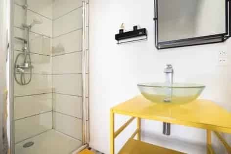 7 Slaapkamers 6 Badkamers Gedeeld Huis 220m2
