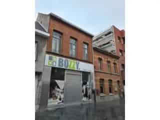 Handelspand te Huur Beveren Centrum 175m²