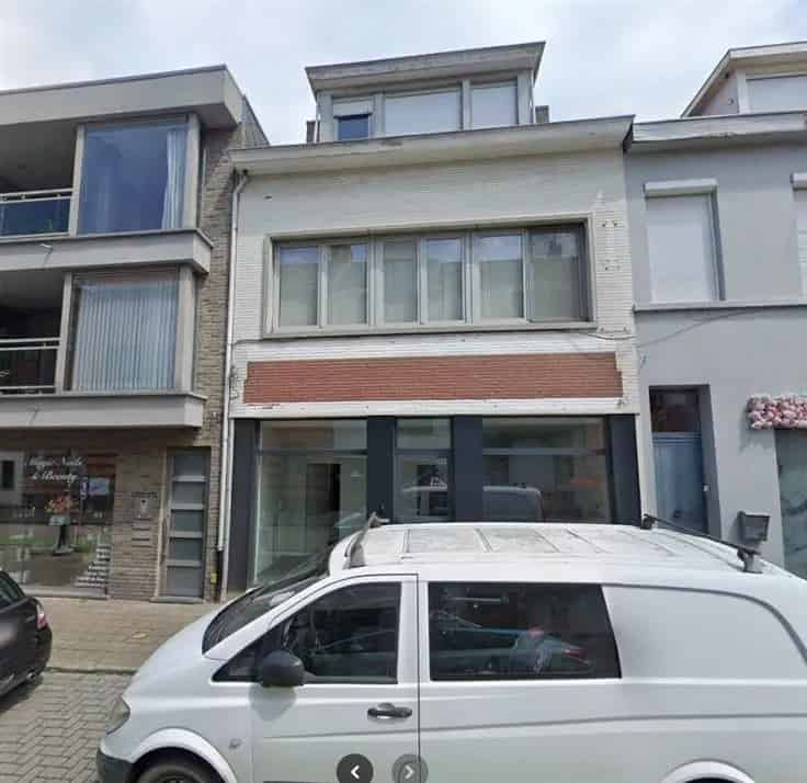 Handelswoning te renoveren 300m² Kapellen Centrum