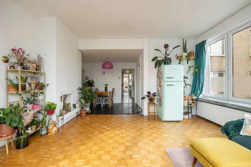Lichtrijk Appartement te Koop Antwerpen 2 Slaapkamers Terras